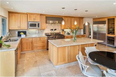 Recently remodeled kitchen w/3 ovens, Viking range