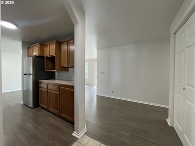 1940 23rd St, Florence, OR 97439 - photo 5