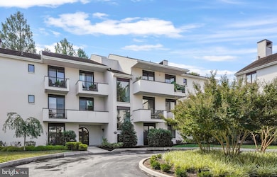 500 Berwyn Baptist Rd, Devon, PA 19333 - photo 2