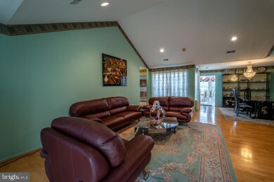 627 Nicole Dr, Southampton, PA 18966 - photo 4