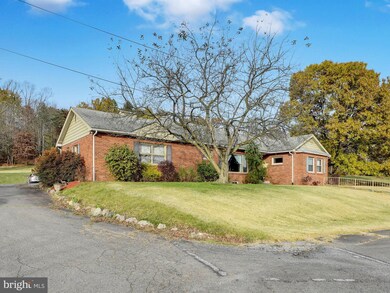 41 Hollenbush Ln, Orwigsburg, PA 17961 - photo 5