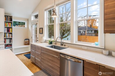 612 NW 84th St, Seattle, WA 98117 - photo 6