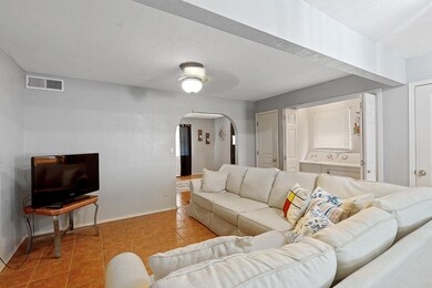 8056 Algerita Ct, El Paso, TX 79915 - photo 7