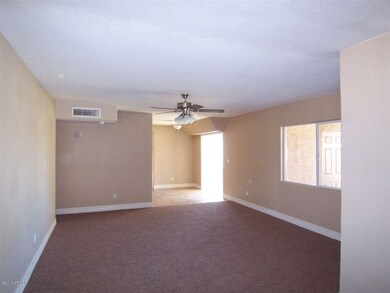025 Family/dining room