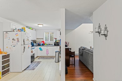 59 Inverness Ln, Middletown, CT 06457 - photo 4