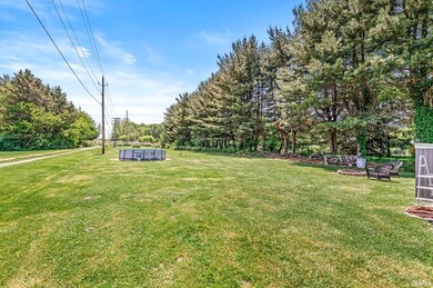 542 E Michigan St, New Carlisle, IN 46552 - photo 6