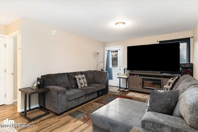 05-Living Room_ELI08351-Edit