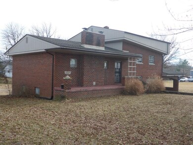 414 Richmond Rd N, Berea, KY 40403 - photo 2
