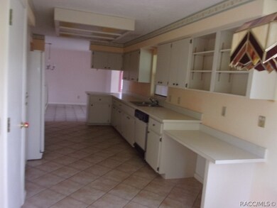 unlisted-address, Beverly Hills, FL 34465 - photo 4