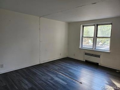 485 Bronx River Rd unit B15, Yonkers, NY 10704 - photo 2