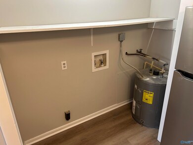 3701 Squaw Valley Dr SW unit D, Huntsville, AL 35805 - photo 7