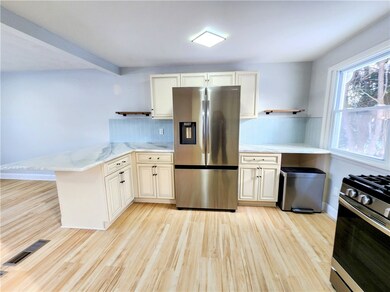 2525 Lyell Rd, Rochester, NY 14606 - photo 4