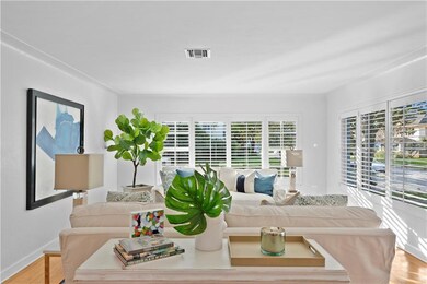 1146 15th Ave N, Saint Petersburg, FL 33704 - photo 4