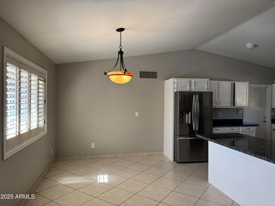 1614 E Echo Ln, Phoenix, AZ 85020 - photo 7