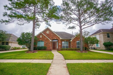 9030 Sunny Ridge Dr, Houston, TX 77095 - photo 2