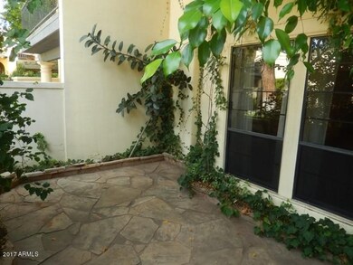 PRIVATE COURTYARD