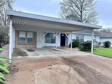 10929 Stover St, Houston, TX 77075 - photo 2