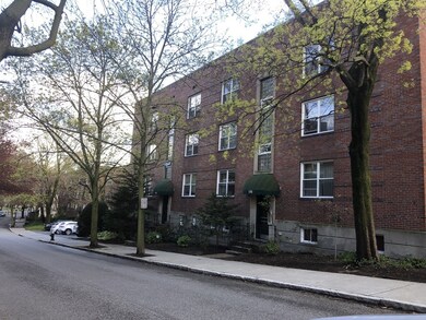 150 Beacosfield unit 6, Brookline, MA 02445 - photo 7