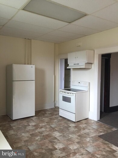 409 S Potomac St, Hagerstown, MD 21740 - photo 4