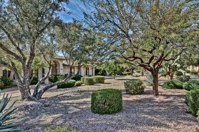 Santa Fe Courtyard