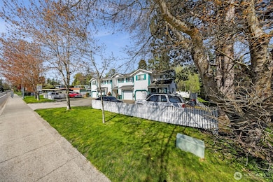 2850 W Maplewood Ave, Bellingham, WA 98225 - photo 2