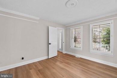 8605 Sweet Autumn Dr, Windsor Mill, MD 21244 - photo 6