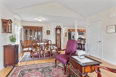 4 Stinson Dr unit 2, Nashua, NH 03063 - photo 5