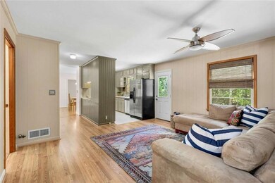 199 Brookwood Dr SW, Marietta, GA 30064 - photo 7