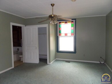440 Pearl St, Rossville, KS 66533 - photo 4