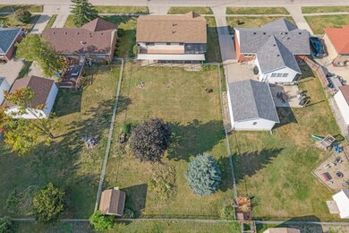 1433 N 8th Ave E, Newton, IA 50208 - photo 4