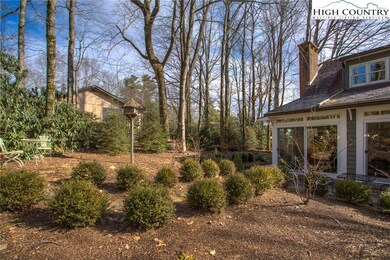 This town home has a flat yard..totally fenced in