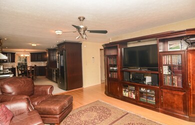 2 McElwain Dr, Litchfield, NH 03052 - photo 4