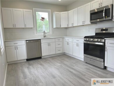 588 Livingston Ave unit 2A, North Brunswick, NJ 08902 - photo 7