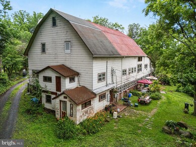 995 Cadmus Rd, Pottstown, PA 19465 - photo 2