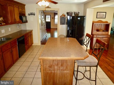 242 E 2nd St, New Castle, DE 19720 - photo 7