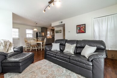 7710 Rochelle Rd, Louisville, KY 40228 - photo 2