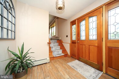 240 Midway Dr, Morrisville, PA 19067 - photo 4