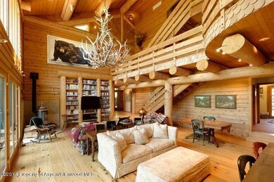 Grand living room
