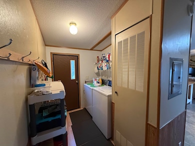 1930 Hideaway Hills Ln unit 29, Lansing, IA 52151 - photo 6