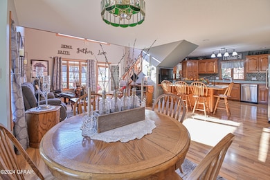 429 W Bridge Ave, Warren, MN 56762 - photo 6