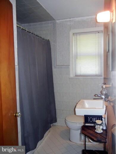 88 N Read Ave, Runnemede, NJ 08078 - photo 7