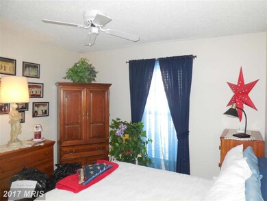 24 Francis Green Cir, Essex, MD 21221 - photo 7