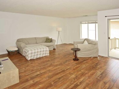 342 Hunters Ln unit D, Carmel, IN 46032 - photo 4