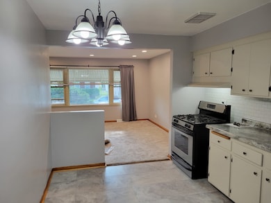 3213 Cuyler Ave, Berwyn, IL 60402 - photo 7