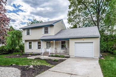005-Front_View-1702922-large
