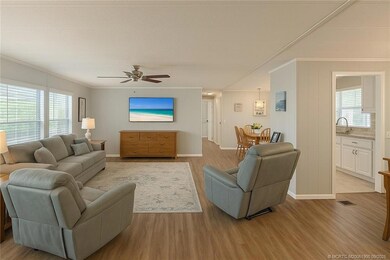 7268 SE Swan Ave, Hobe Sound, FL 33455 - photo 5