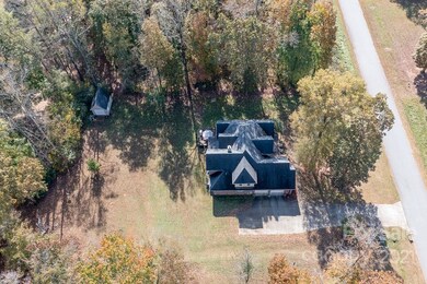 211 Carters Farm Dr, Statesville, NC 28625 - photo 6