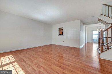 18814 Sky Blue Cir, Germantown, MD 20874 - photo 6