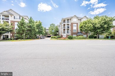 12929 Centre Park Cir unit 217, Herndon, VA 20171 - photo 3