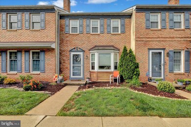 27 Warwick Ct, Reading, PA 19606 - photo 2